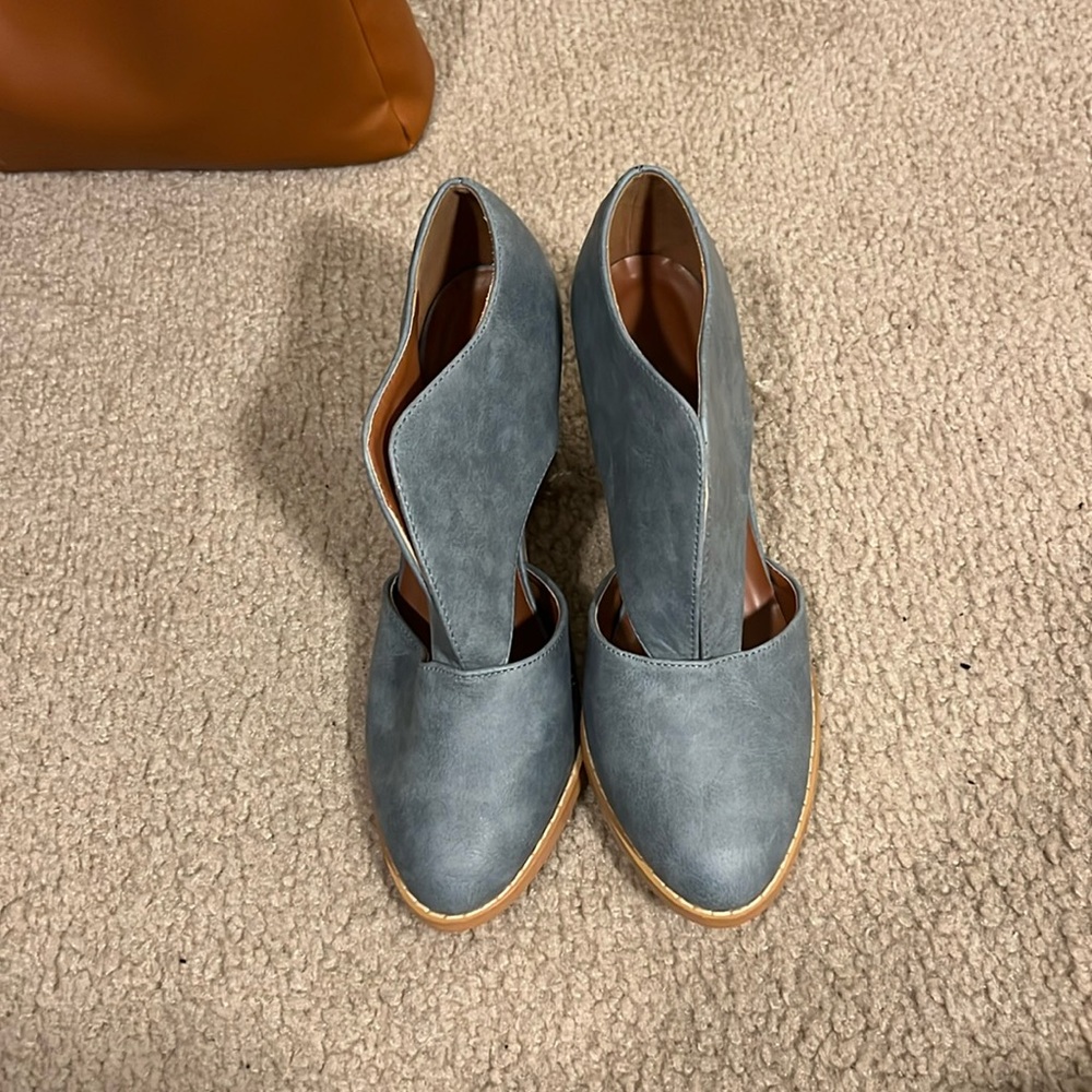 Heeled booties